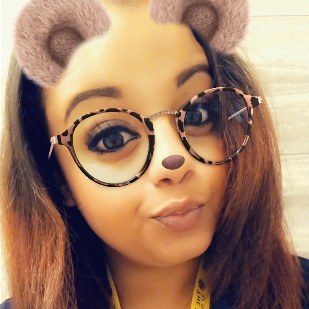 Meet your Posher, Yanina